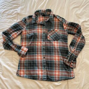Patagonia Plaid Button-Up Women’s Shirt-FLAWS